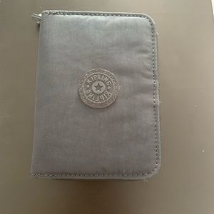Kipling wallet